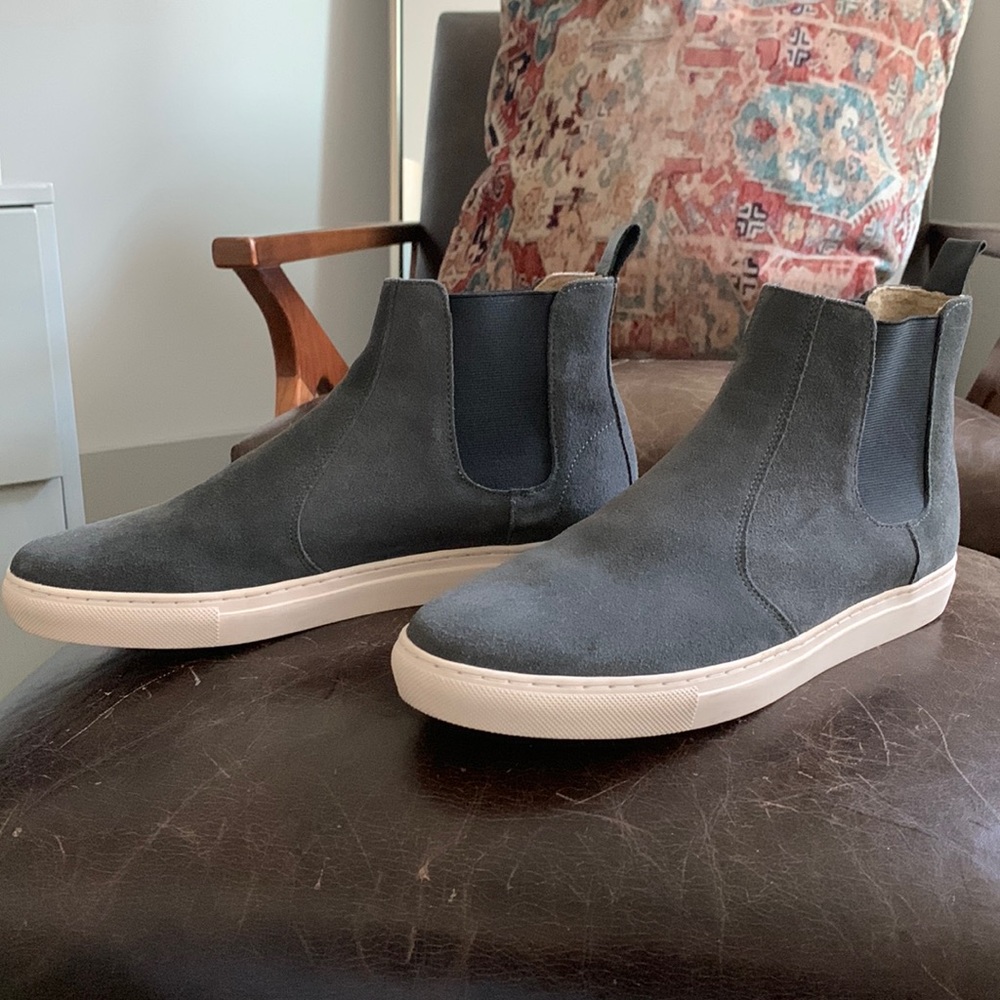 Men’s Banana Republic high tops 10.5 US